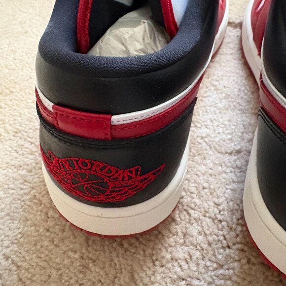 Jordan 1 Low 'Reverse Black Toe' - Unisex (Men's Size: 10.5/Women's Size: 12) - Picture 13 of 13